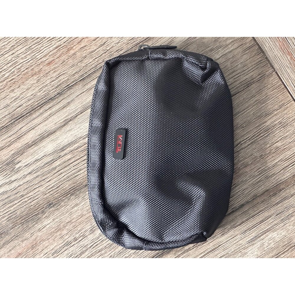 Tumi For Delta Black Travel Pouch Toiletry Bag first class amenity‎